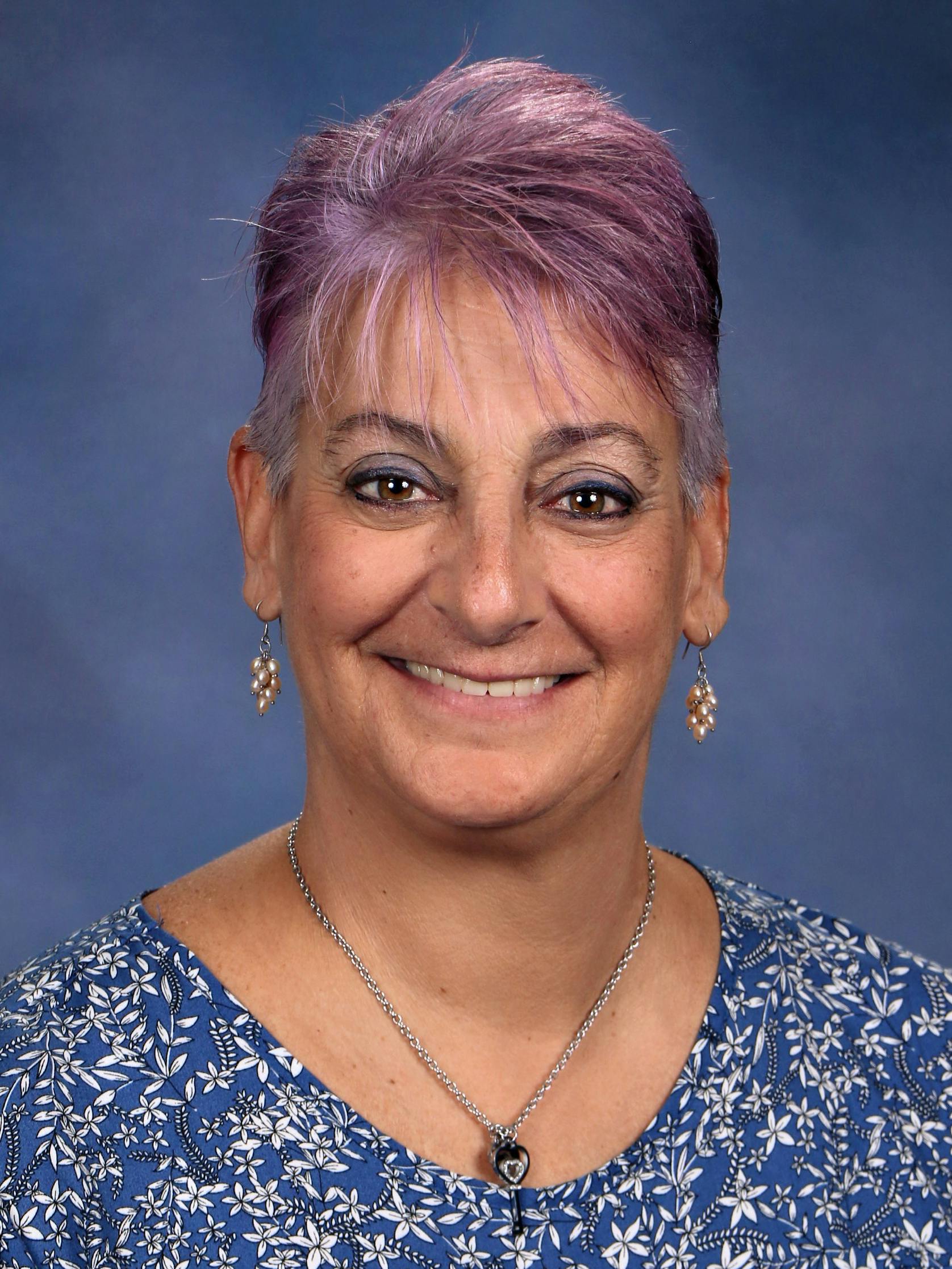 Diane Foster headshot