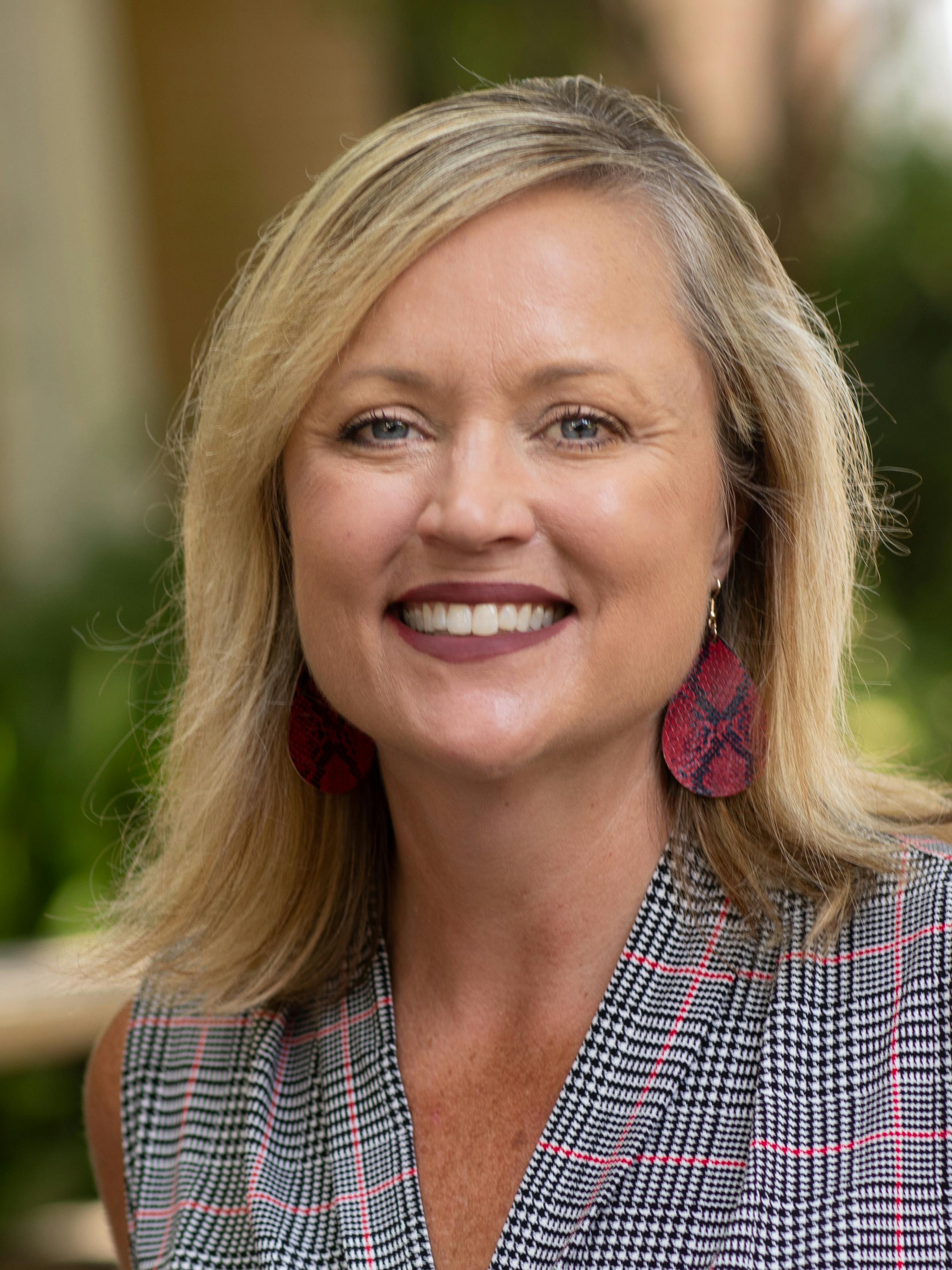 Georgia Wood Hodges headshot