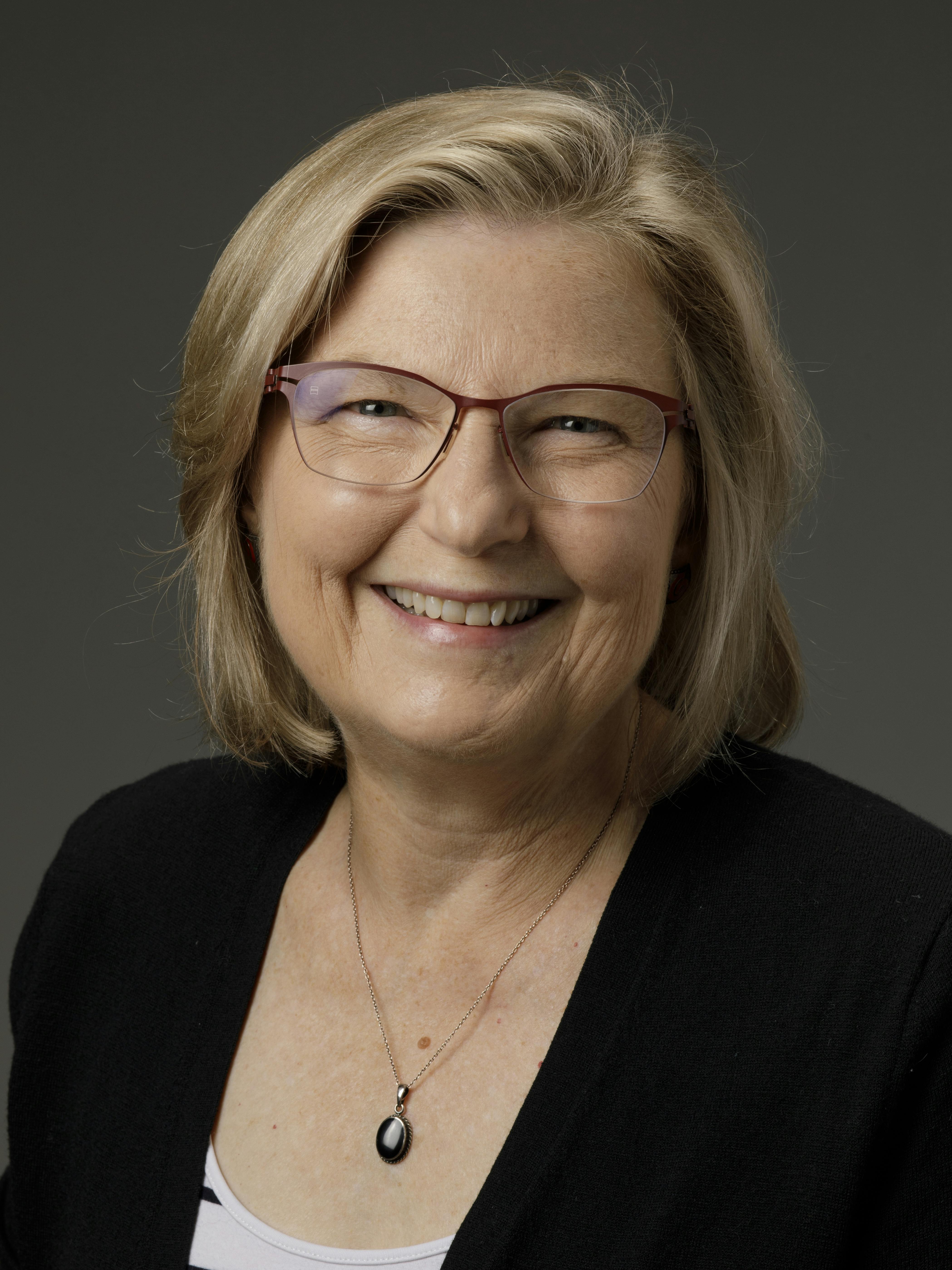 Linda Harklau headshot